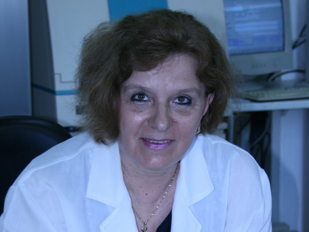 Portrait von Univ.-Prof. Dr. Rossitza Vatcheva-Dobrevska in einem weißen Arztkittel