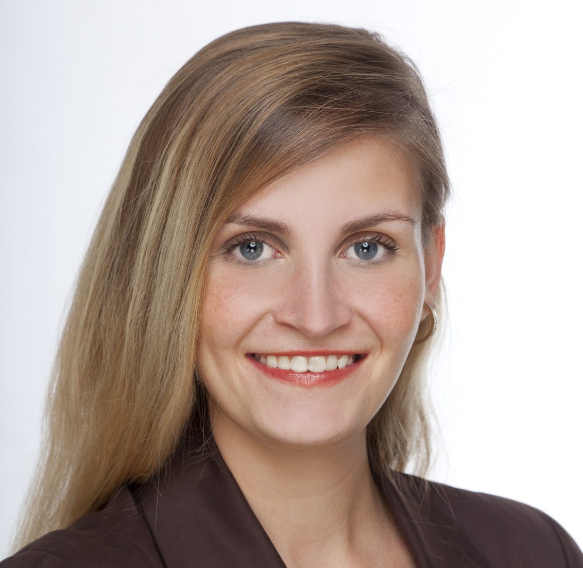 Edith Hartmann Physicians and hospitals can be expected to be subject to increasing ...