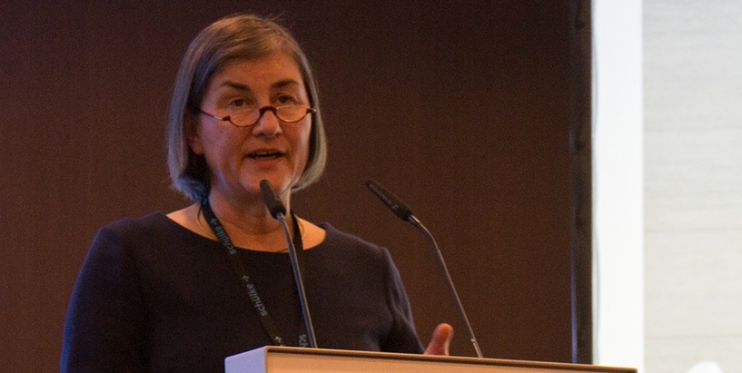 Picture of Dr. Petra Gastmeier (Charité Berlin) speaking at the Semmelweis CEE Conference 2017